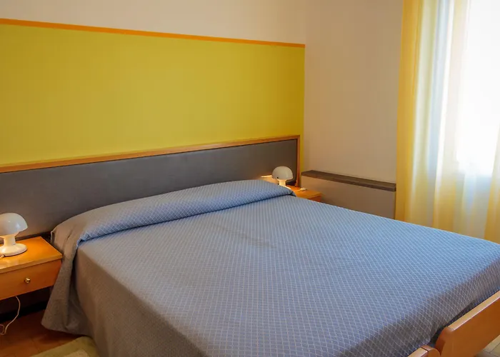 Bermuda מלון מרינה די רוונה